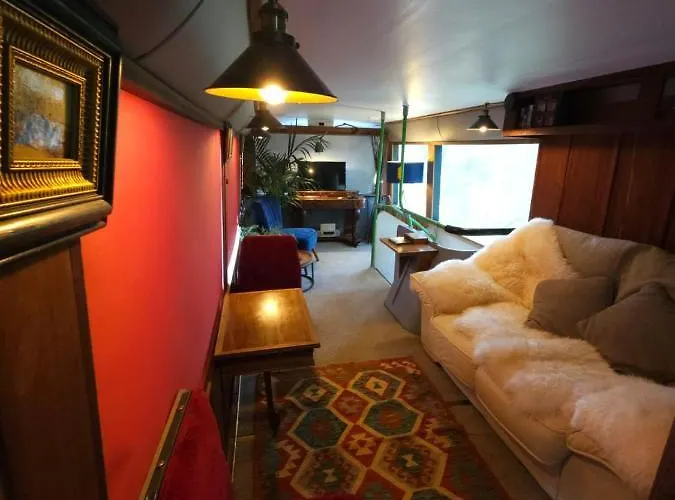 Campingplatz The Bus Stop *