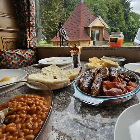 The Bus Stop Campeggio