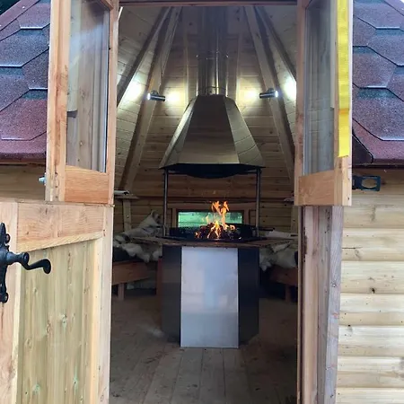 The Bus Stop Camping *