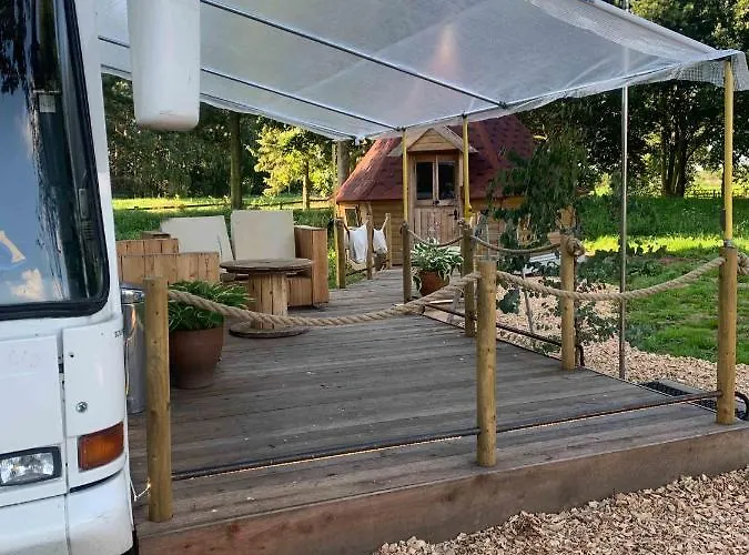 The Bus Stop Camping *